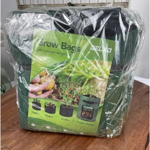 - Delxo 10 gal potato grow bag.5 pack